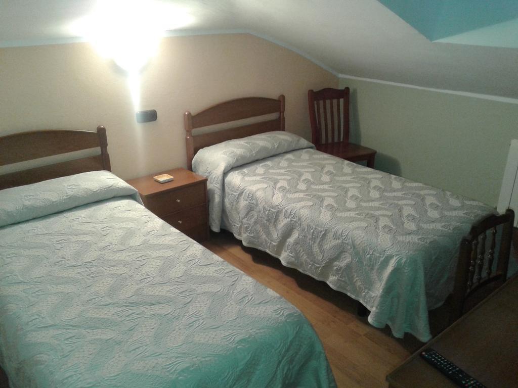 Hostal Les Bedules Oseja de Sajambre Ruang foto